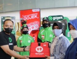 Ketua TP PKK Makassar Indira Apresiasi Pengadaan Tas Pengantaran Makanan Gojek