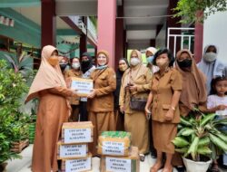 Wujud Kepedulian, UPT SPF SDN Kakatua Makassar Salurkan Bantuan Korban Banjir Bandang di Luwu Timur