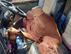 Sopir di Luwuk Ditemukan Meninggal Dalam Mobil Angkotnya Sendiri