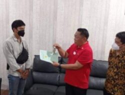 Pengusaha Roni Tanusaputra Hadiahi Rumah Pada Atlet Sulteng Peraih Medali Emas PON XX