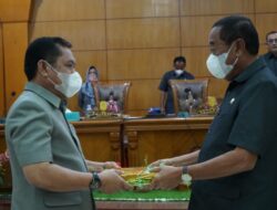 Pemkab Sidrap Serahkan Tiga Ranperda ke DPRD