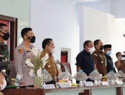 Hadiri Pelantikan Kades Terpilih, Kapolres Sidrap Ingatkan Hal ini