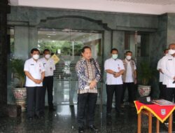 Mendagri Lepas Tim Pendampingan Bencana Erupsi Gunung Sumeru