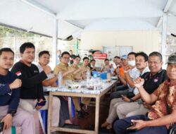 Ditraktir Lunch… Insan Pers Barru Bercanda Ceria Awali Semangat Tahun-2022