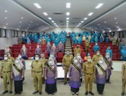 Lantik dan Kukuhkan Delapan Ketua TP PKK Kecamatan dan Bunda Paud Kecamatan, Ini Pesan Indira Jusuf Ismail