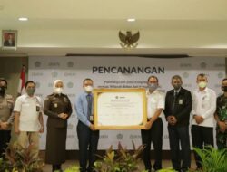 Wali Kota Danny Tandatangani Piagam Pencanangan Pembangunan Zona Integritas
