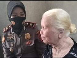 Jumat Berkah Polsek Lingsar Bagikan Sembako