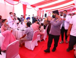 Tinjau Vaksinasi di NTB, Kapolri Minta Forkopimda Kendalikan Laju Covid-19 untuk Sukseskan Event Internasional