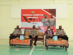 Vaksinasi Serentak Indonesia di Jonggat Dihadiri Wakapolres Lombok Tengah