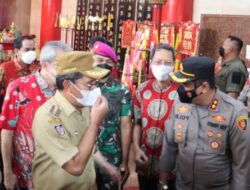 Menyambut Imlek 2573, Walikota dan Kapolres Pelabuhan Makassar Hadir di Klenteng dan Vihara
