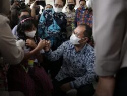 Wali Kota Makassar Bersama Kapolda Sulsel Launching Roadshow Vaksinasi Bagi Anak Usia 6-11 Tahun