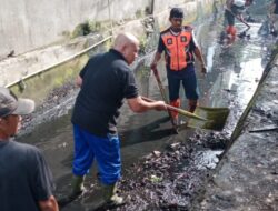 Lurah Kaluku Bodoa Gelar Sabtu Bersih Bersama Warga