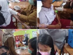 Siswa UPT SPF SDN Bertingkat Layang Ikuti Vaksinasi Untuk Kekebalan Tubuh Bagi Anak Usia 6-12 Tahun