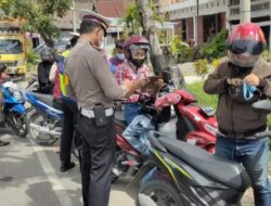 Tertibkan Pajak Kendaraan, Samsat Sidrap Bekerja Sama Satlantas Lakukan Operasi pada Pengendara