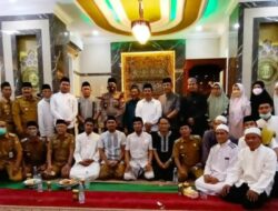Safari Ramadhan, Sekda Kota Makassar Shalat Tarawih di Masjid Nahdatussa’adah