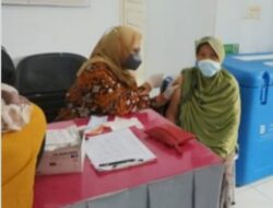 Dinkes Makassar Genjot Vaksinasi Covid-19 untuk Lansia, Puskesmas Maccini Sawah Door to Door