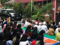 UPT SPF SDN Kip Maccini Makassar, Bagikan Ta’jil Usai Penutupan Pesantren Kilat