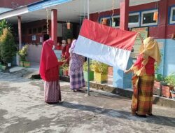 UPT SPF SD Kompleks Maradekaya Peringati Hardiknas 2022