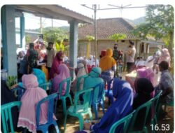 Dampingi Puskesmas Brang Ene, Bhabinkamtibmas Lampok Sampaikan Himbauan