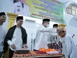 Usai Salat Subuh Berjamaah Wali Kota Danny Mewisuda Santri Pendidikan Alquran