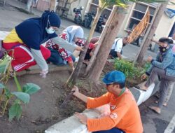 Tindaklanjuti Arahan Camat Wajo Para Lurah Beserta Staf dan PJ. RT-RW Gelar Kerja Bakti