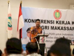 Konferensi Kerja PGRI Makassar, Ketua DPRD: Guru Mesti Dapat Penghormatan Setinggi Mungkin
