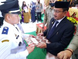 Lantik 10 Kades Zona Papeti, Yaumil Berpesan Jangan Asal Mengganti Perangkat Desa?