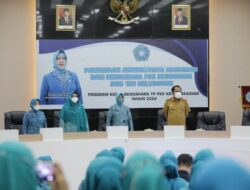 TP PKK Kota Makassar Beri Pembinaan Administrasi Keuangan