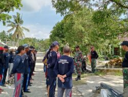 Babinsa Koramil 1427-02/Bambalamotu Latih Paskibraka Tingkat Kecamatan