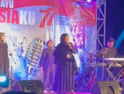 Sambut HUT RI Ke-77, Kadis PU Makassar Meriahkan Lomba Nyanyi Antar Pejabat Pemkot