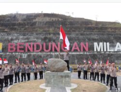 Meriahkan Hut RI Ke-77 Mendatang, Kapolres Dompu Kibarkan Sang Merah Putih Di Bendungan Mila*