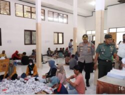 Kapolres Loteng bersama Dandim Cek pelipatan surat suara Pilkades 2022*