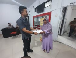 Perumda Parkir Makassar Berikan Santunan Kematian ke Keluarga Alm Jukir Ganna