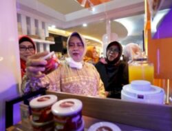 Ketua TP PKK Makassar Launching Galeri UMKM di Trans Studio Mall