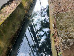 Antisipasi Musim Hujan, Dinas PU Makassar Masif Keruk Drainase   