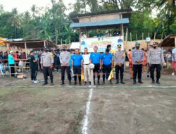 Doa bersama pemain Pra Liga 3 Askab PSSI KLU mengenang Tragedi Stadion Kanjuruhan Malang