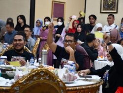 Pj Gubernur Sulbar Silatirahmi dan Santap Malam Bersama Komunitas PSM Serta Keluarga Minang