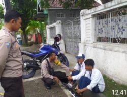 Potret Polres Bima Kota Humanis, Bhabinkamtibmas Bina Siswa Bolos Sekolah