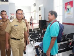 Pastikan Pelayanan Berjalan Lancar, Wali Kota Danny Kunjungi Dukcapil Makassar