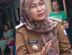 Warga RT 03 Apresiasi Lurah Tabaringan Gelar Aksi Kepedulian Bersihkan lingkungan