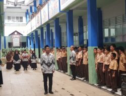 Peringati HGN dan HUT PGRI Ke-77, UPT SPF SMPN 10 Makassar Gelar Upacara Bendera dan Acara Hiburan