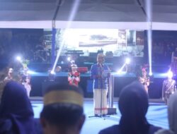 Ketua DPRD RL Kenakan Baju Adat Toraja Saat Bacakan Sejarah Kota Makassar di HUT ke-415 Tahun