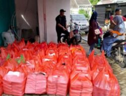 Dinas Sosial Kota Makassar Dirikan Dapur Umum di Lokasi Pengungsian Warga Terdampak Banjir
