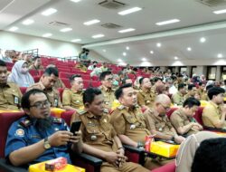 Camat Ujung Tanah Hadiri Rapat Monitoring dan Evaluasi Pelaksanaan Program/Kegiatan APBD Kota Makassar dan Realisasi PAD 2022