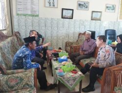 Antisipasi Siswa Diluar Sekolah Saat Jam Belajar Kapolsek Pringgarata Lakukan Koordinasi*