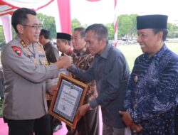 Kapolda NTB Beri Penghargaan untuk Stakeholder NTB