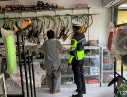 Jelang Nataru 2023,Satlantas Polres Sumbawa Barat Berikan Binluh Pada Bengkel dan Penjual Knalpot Racing