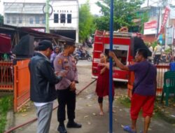 Akibat Kompor Meledak Satu Bangunan Rumah Di Dusun Kapek Atas Terbakar