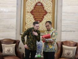 Bertemu Wali Kota Danny, Pejabat Konsulat AS Kagumi Lorong Wisata, War Room, dan Sejarah Makassar   