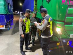 Untuk Mencegah Ganguan Kamtibmas, KP3 Lakukan KRYD Di Pelabuhan Poto Tano